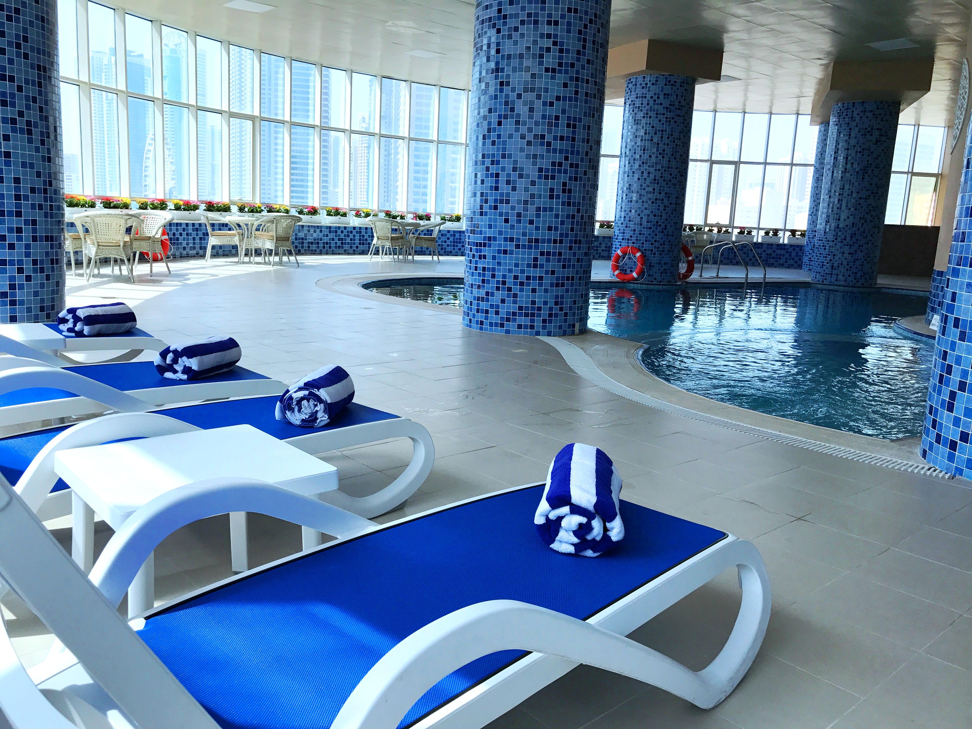 Aryana Hotel Шарджа Екстериор снимка